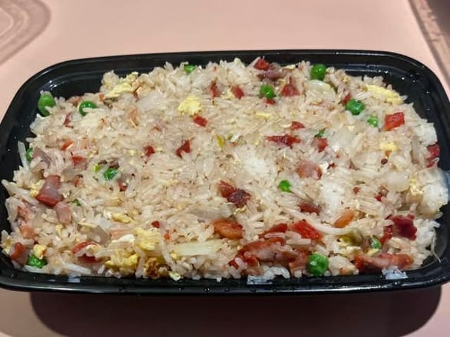 Pineapple Fried Rice (Curry).